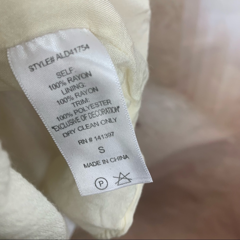 ASTR the Label Ivory Mini Shift Dress - Picture 7 of 10